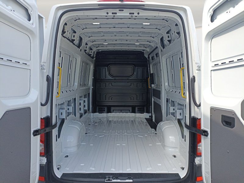 Fahrzeugabbildung Volkswagen Crafter Kasten 35 2.0 TDI L3H3 KLIMA+KAMERA+APP-