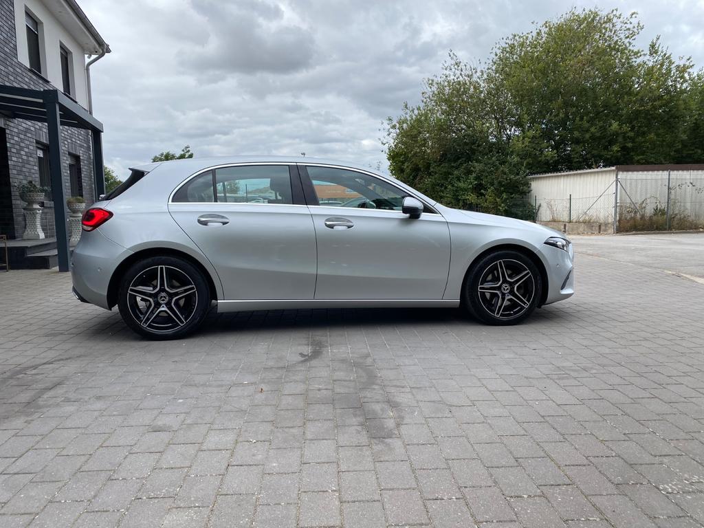 Mercedes-Benz A 220
