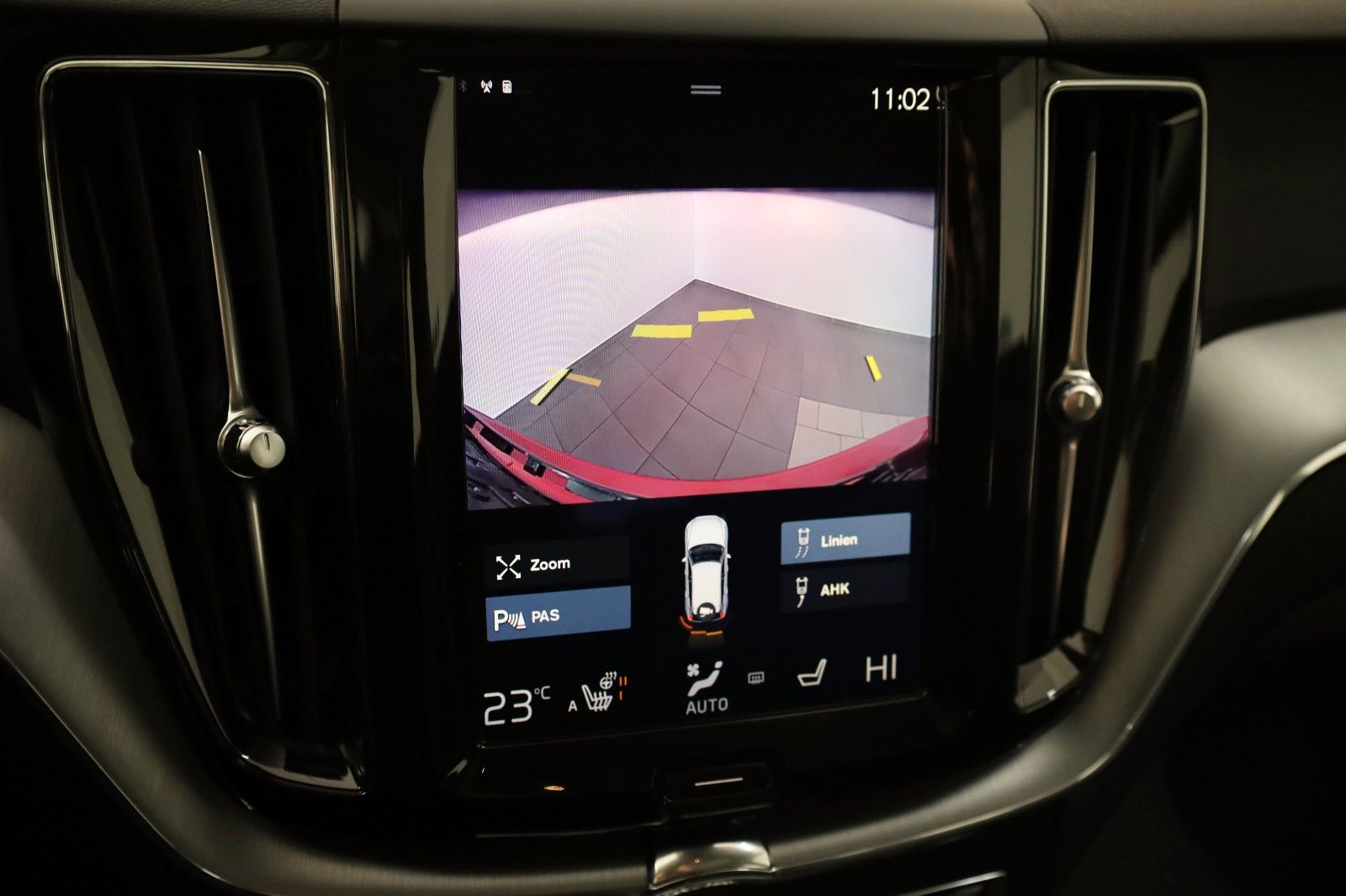 Fahrzeugabbildung Volvo XC60 Momentum AWD Leder,Navi,LED,Panorama,4xSH