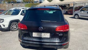 Volkswagen Touareg - 4