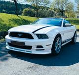 Ford Mustang Convertible 3,7 V6 -California Special  - Ford Mustang aus 2013: V6