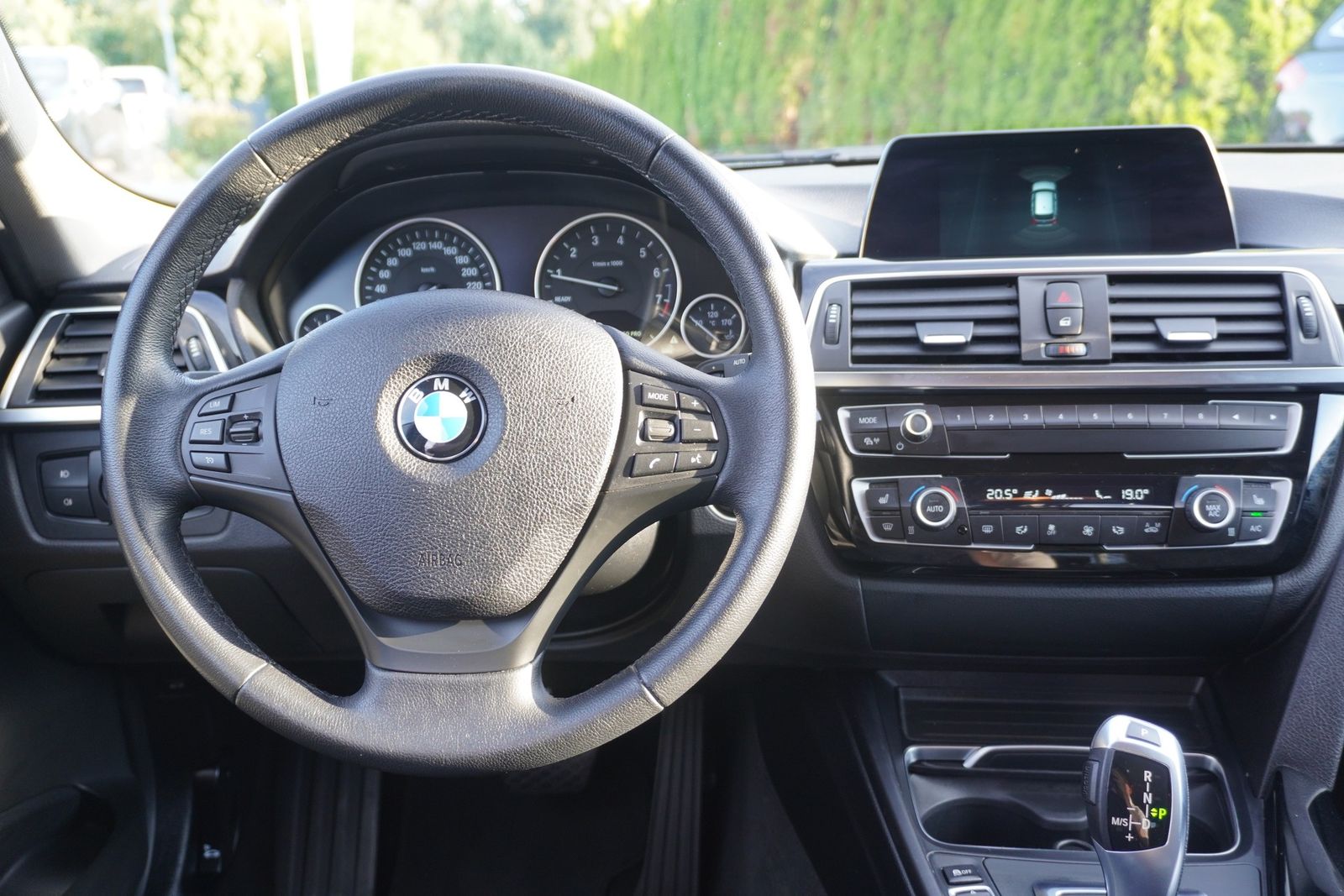 BMW 318i Advantage LED Navi AHK Tempomat Schiebedach foto 10