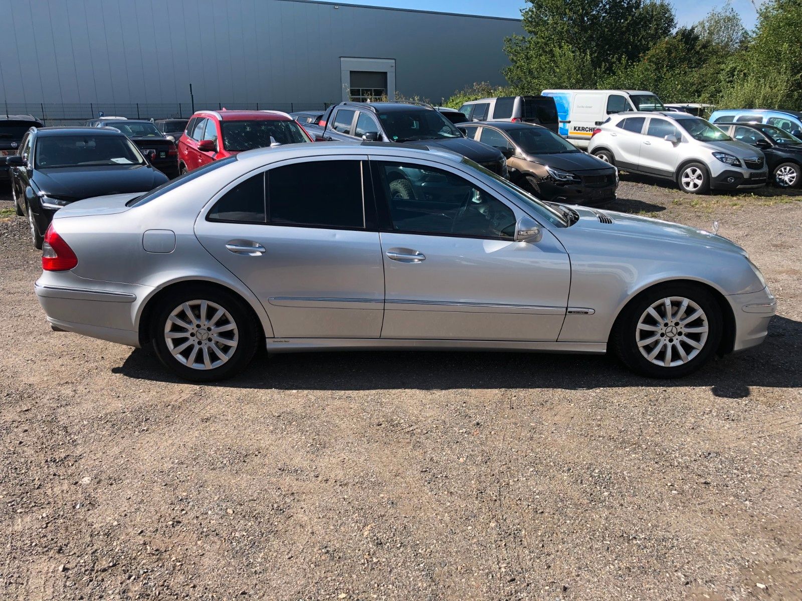 Fahrzeugabbildung Mercedes-Benz E 280 E Limousine Hagelschaden TÜV bis 7/27