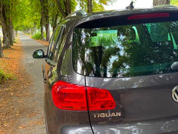 Volkswagen Tiguan - 11