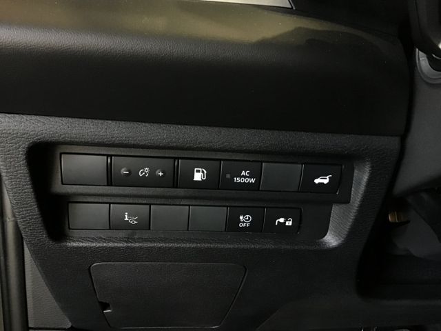 Fahrzeugabbildung Mitsubishi Plug-in Hybrid Outlander TOP ACC/Pano/Navi/Leder