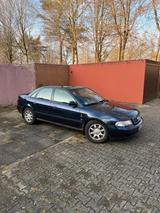 Audi A4 B5 1.8l  (wird am 30.01 abgemeldet) - gebrauchte Audi A4 aus dem Jahr 1994
