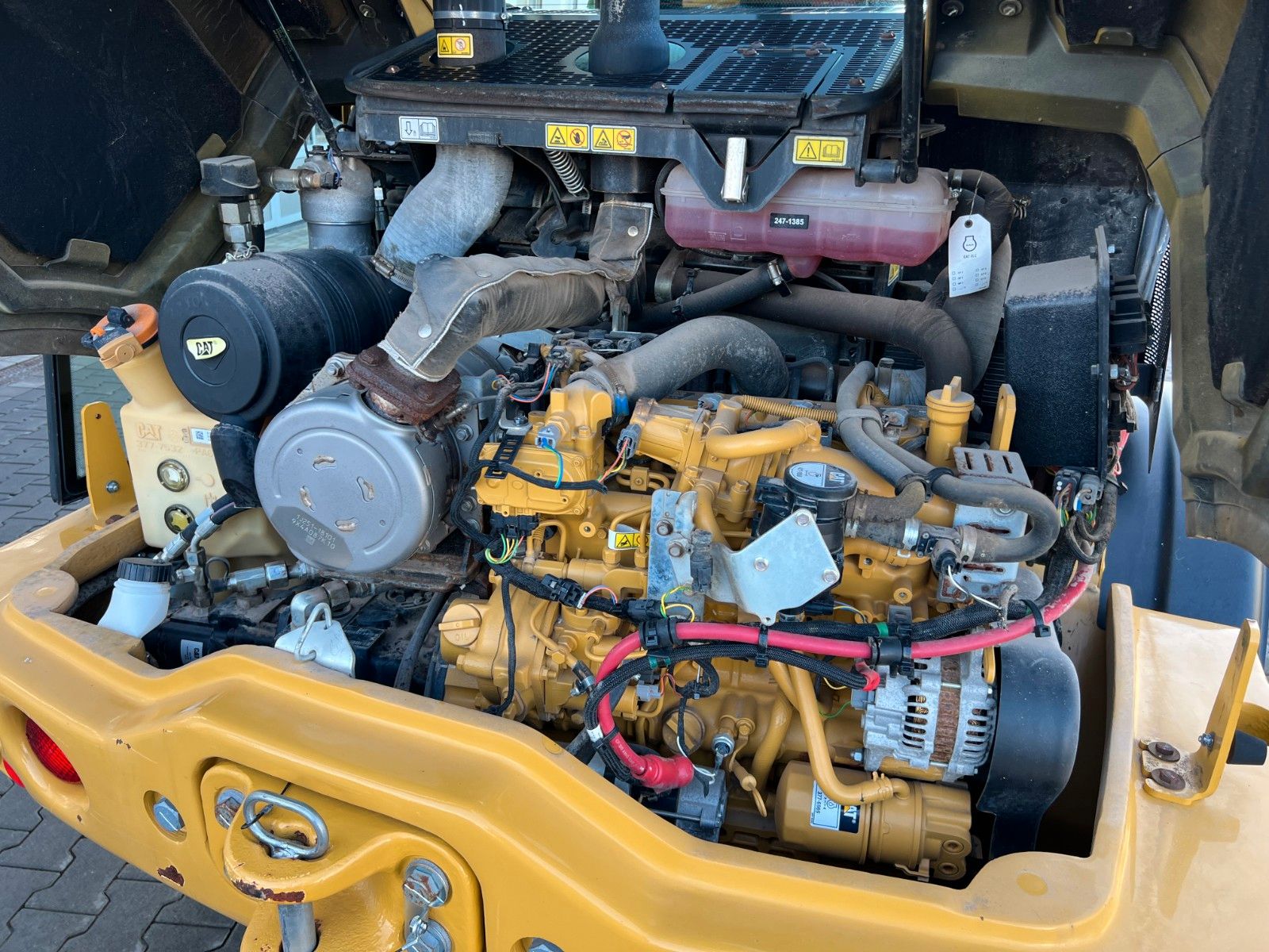 Fahrzeugabbildung CAT 906M / 2020 / nur 480h / Gabel / Schaufel