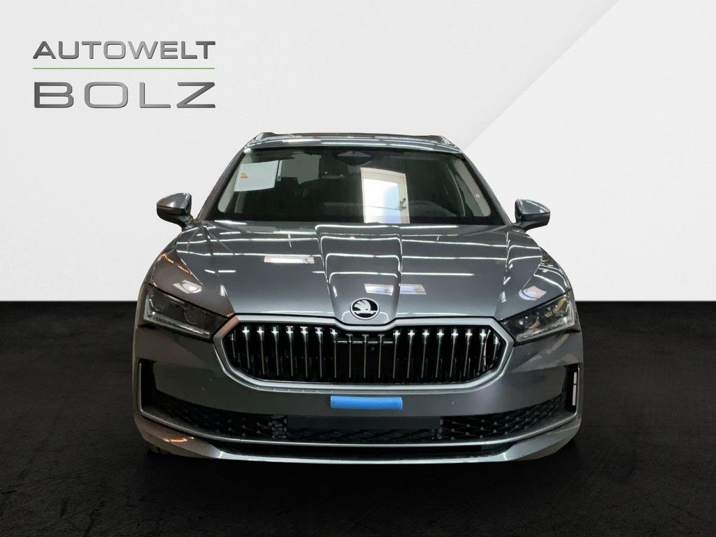 Skoda Superb - Bild 2