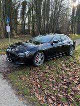 Maserati Ghibli 3.0 V6 430HP GRANLUSSO Auto RWD S GRA... - schwarze Maserati Ghibli