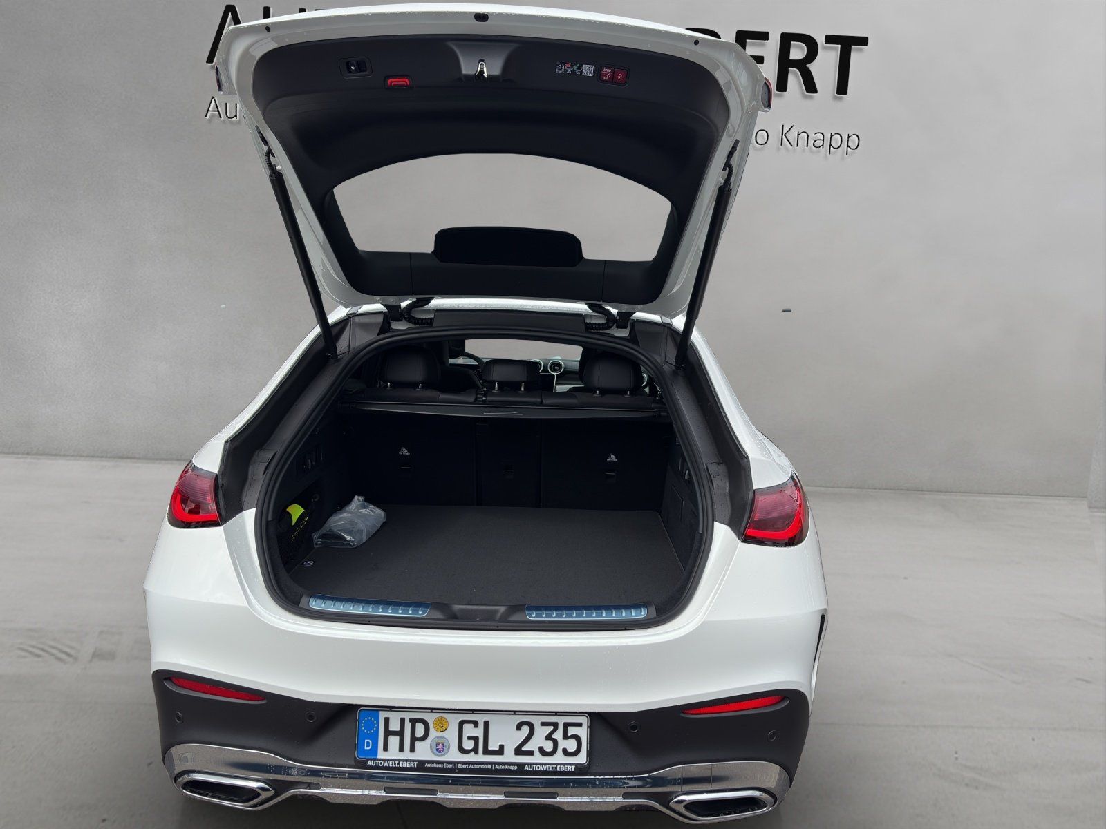 Fahrzeugabbildung Mercedes-Benz GLC 220 d 4M AMG Pano AHK 360° Carbon KeyGo Burm