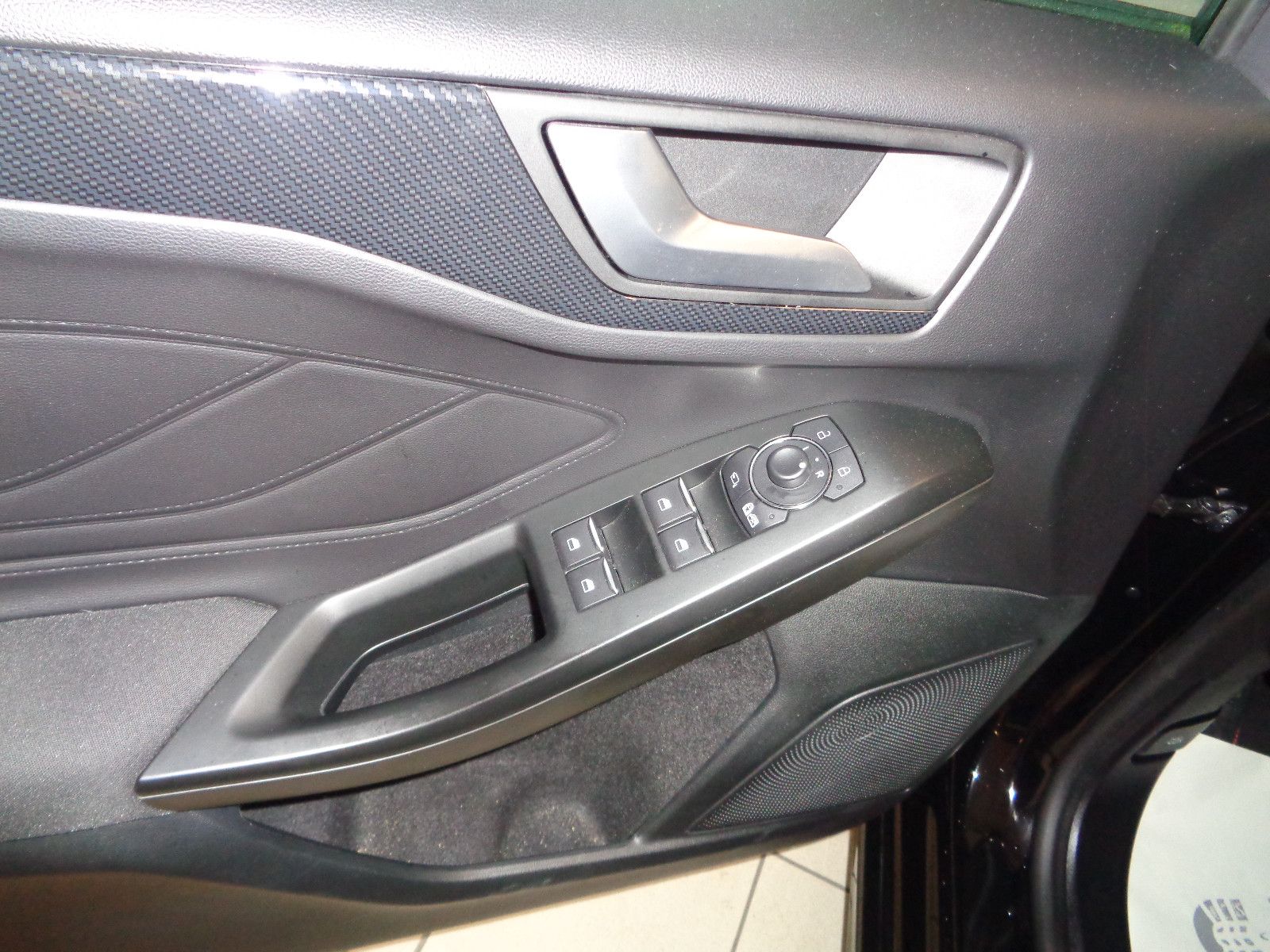 Fahrzeugabbildung Ford Focus Turnier ST-Line X /AHK/NAVI/KLIMA/1. HAND