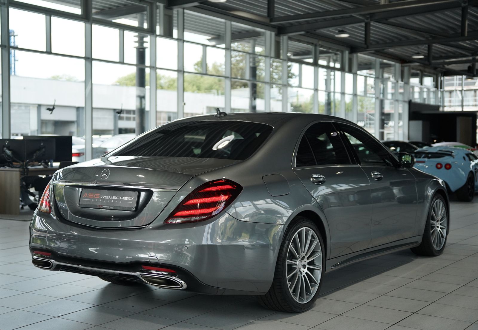 Mercedes Benz S 560
