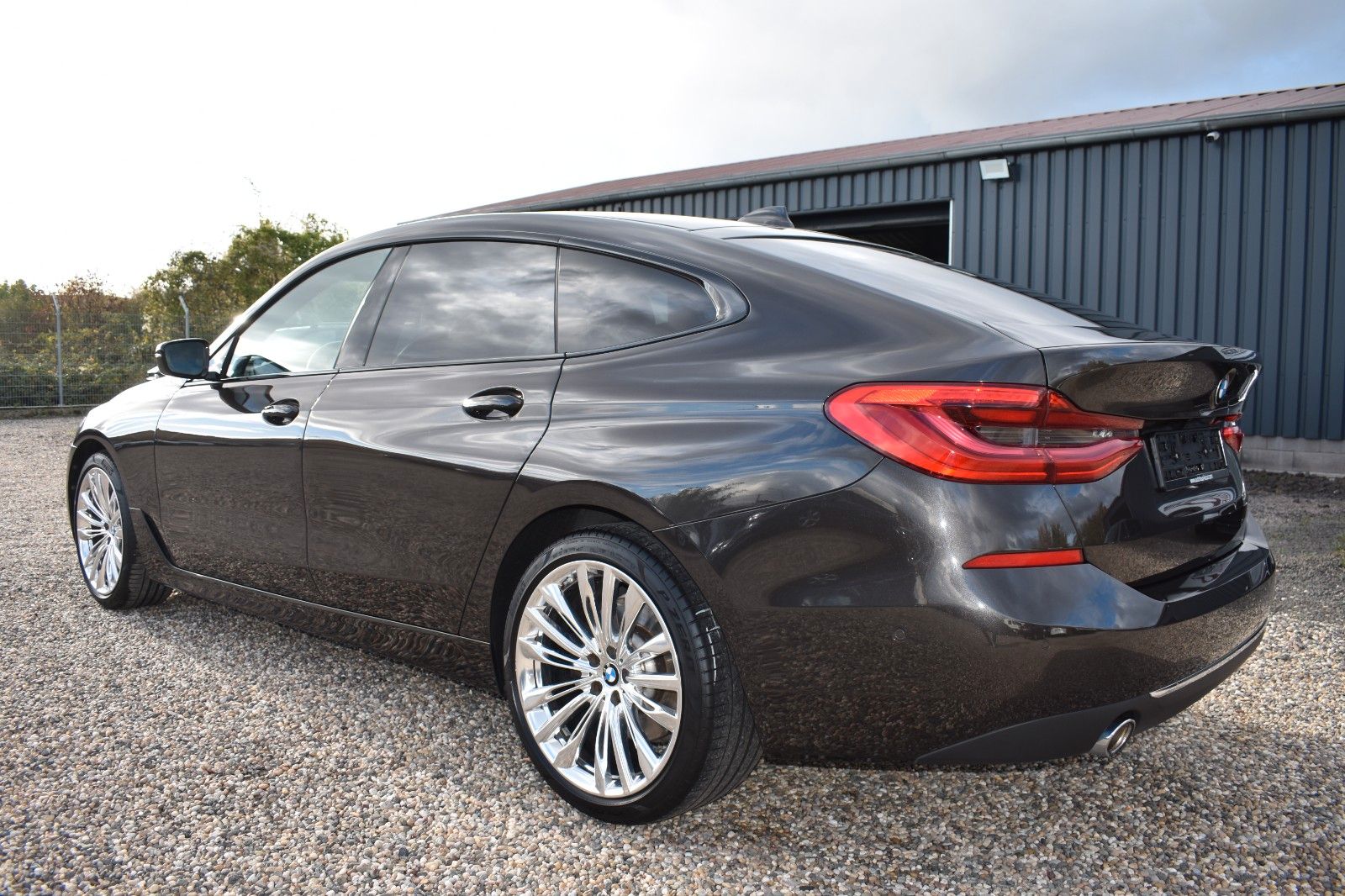 Fahrzeugabbildung BMW 630d GT xDrive Luxury Inegral Massage B&W Pan TV