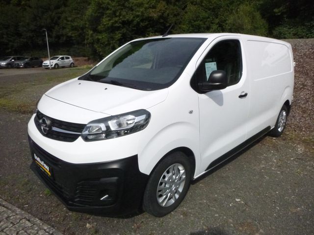 Vivaro Cargo M