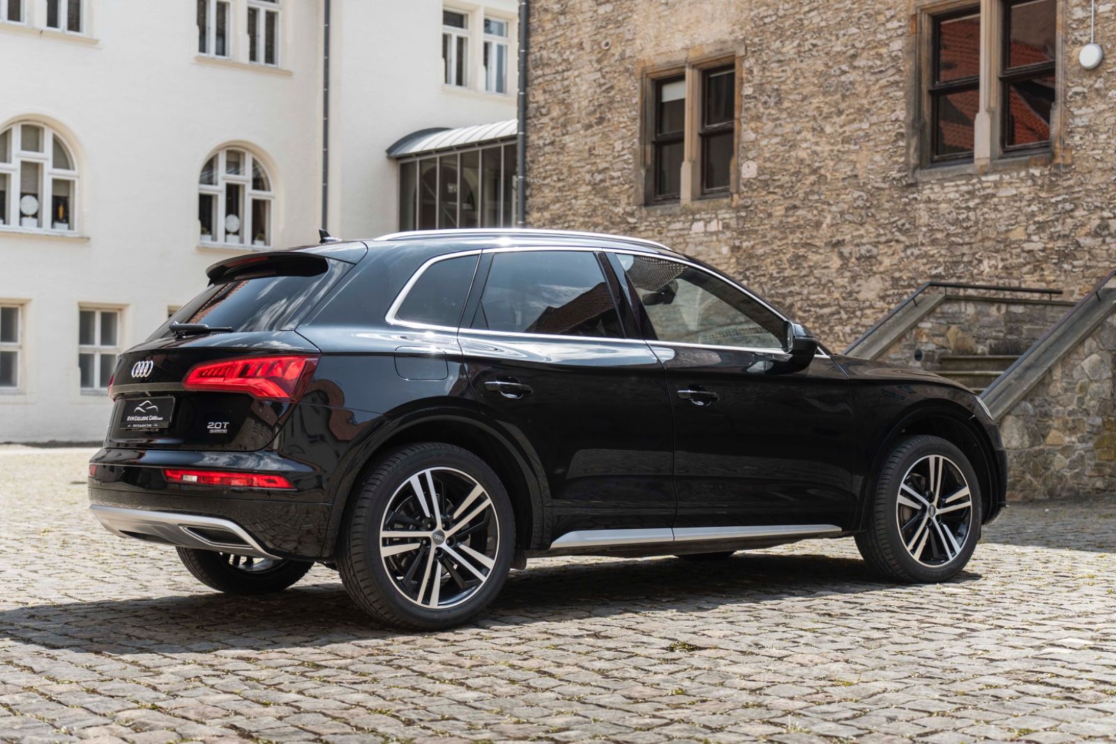 Fahrzeugabbildung Audi Q5 45TFSI QUATTRO LED KAM ALCANTARA TOTW NAV