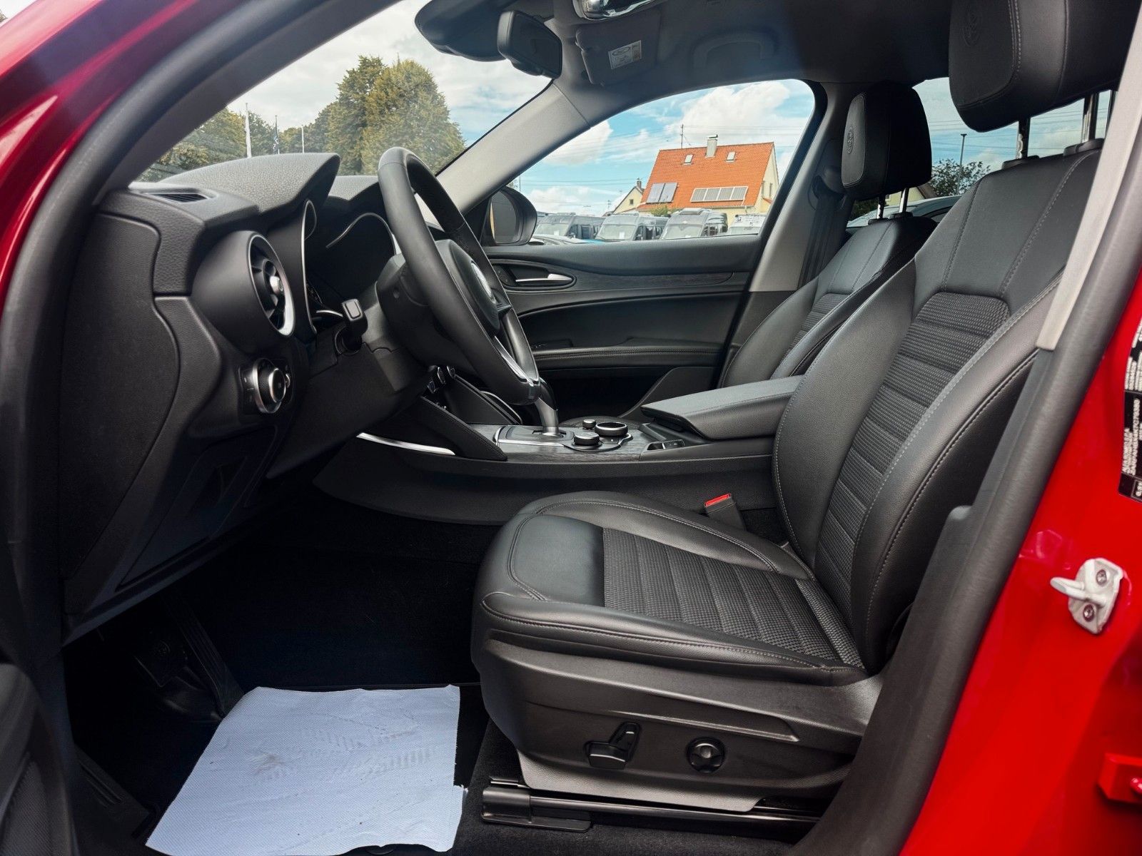 Fahrzeugabbildung Alfa Romeo Stelvio 2.2 Diesel 210PS NAVI KAMERA MEMORY