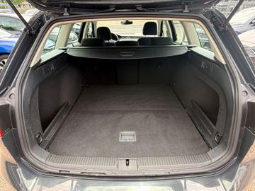 Volkswagen Passat - 10