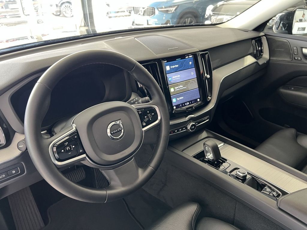 Volvo XC60 T6 Plus Dark Recharge AWD ACC Kamera Leder