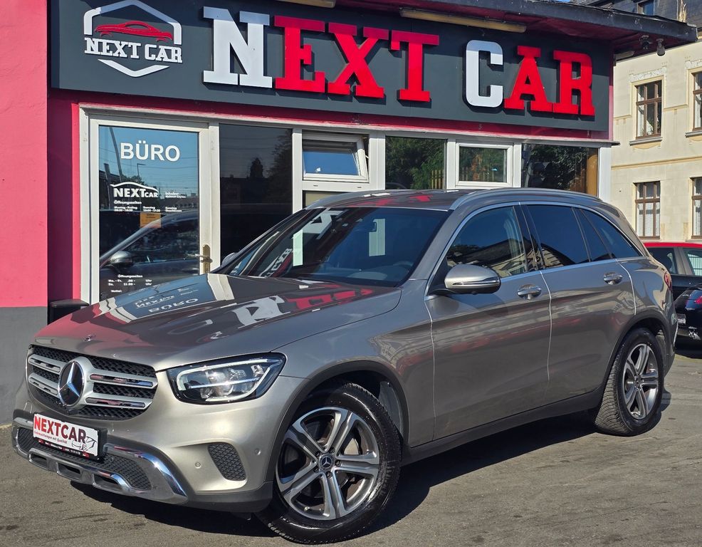 Image of Mercedes-Benz GLC 300