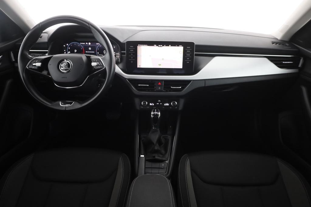 Skoda Scala 2023 г. Серебристый, пробег 55803 км