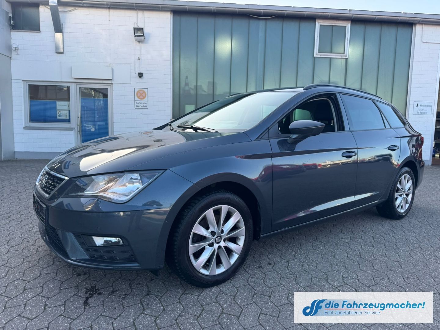 Fahrzeugabbildung SEAT Leon ST Style Navi Apple CarPlay Android *EXPORT