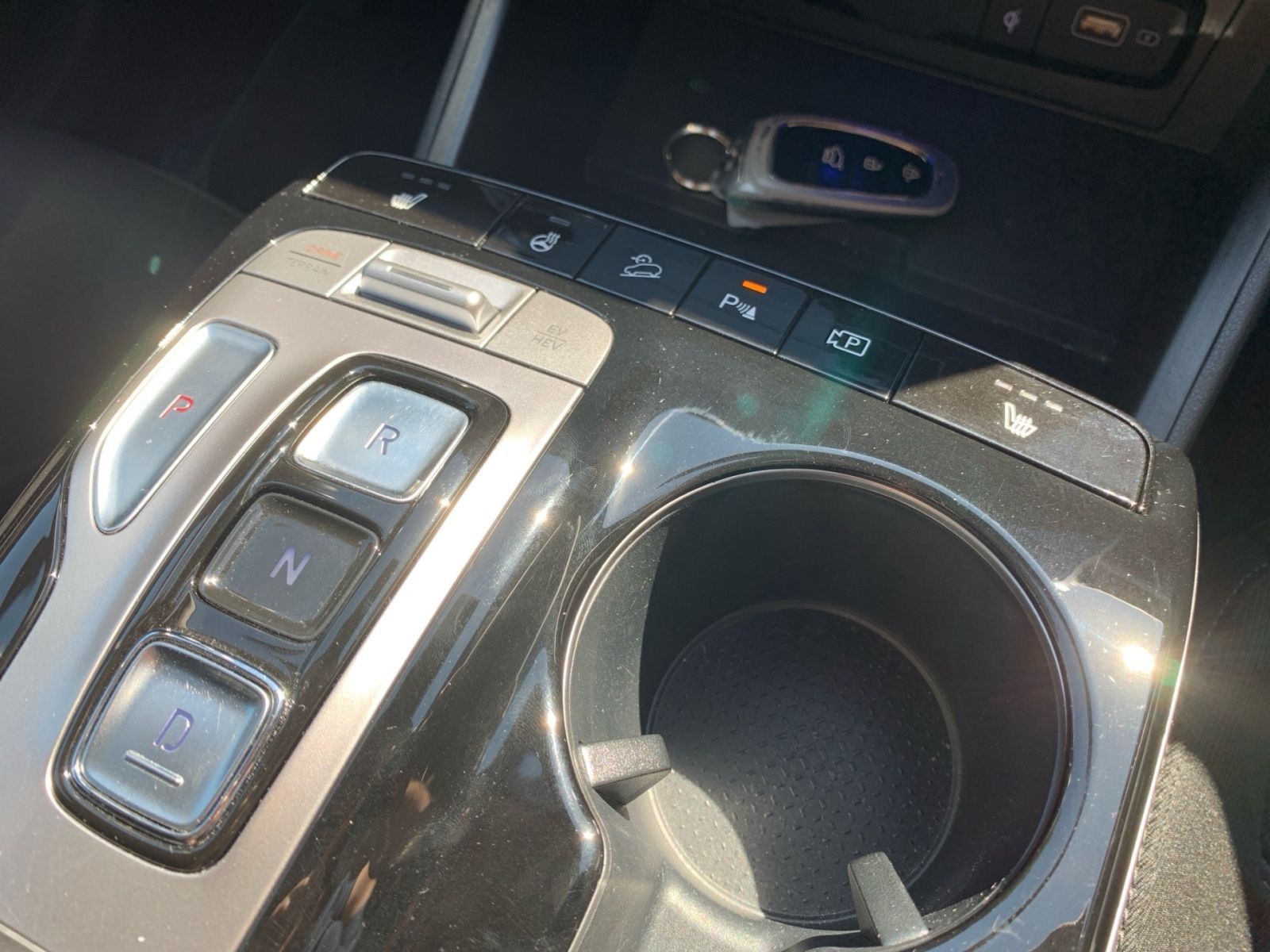 Fahrzeugabbildung Hyundai TUCSON 1.6 T-GDI Trend Plug-In Hybrid 4WD el.HK