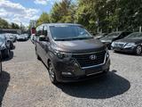 Hyundai H-1 Travel Premium - Diesel Gebrauchtwagen in Wiesbaden