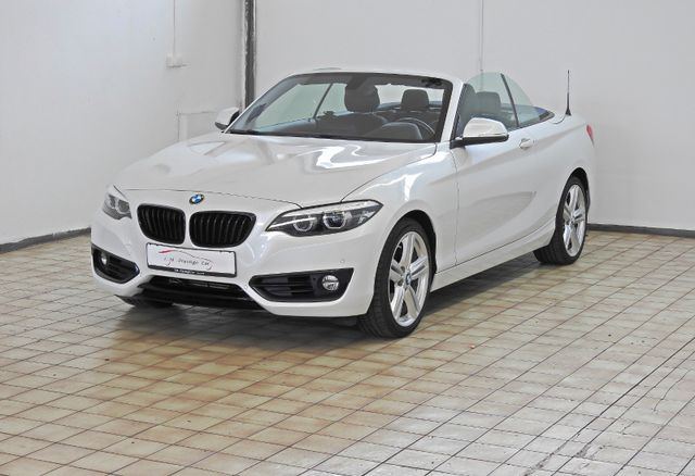 BMW 218i Cabrio Sport Line Aut. Navi LED PDC