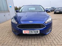 Fahrzeugabbildung Ford Focus Turnier NAVI PARK-ASSISTENT SITZHEIZUNG