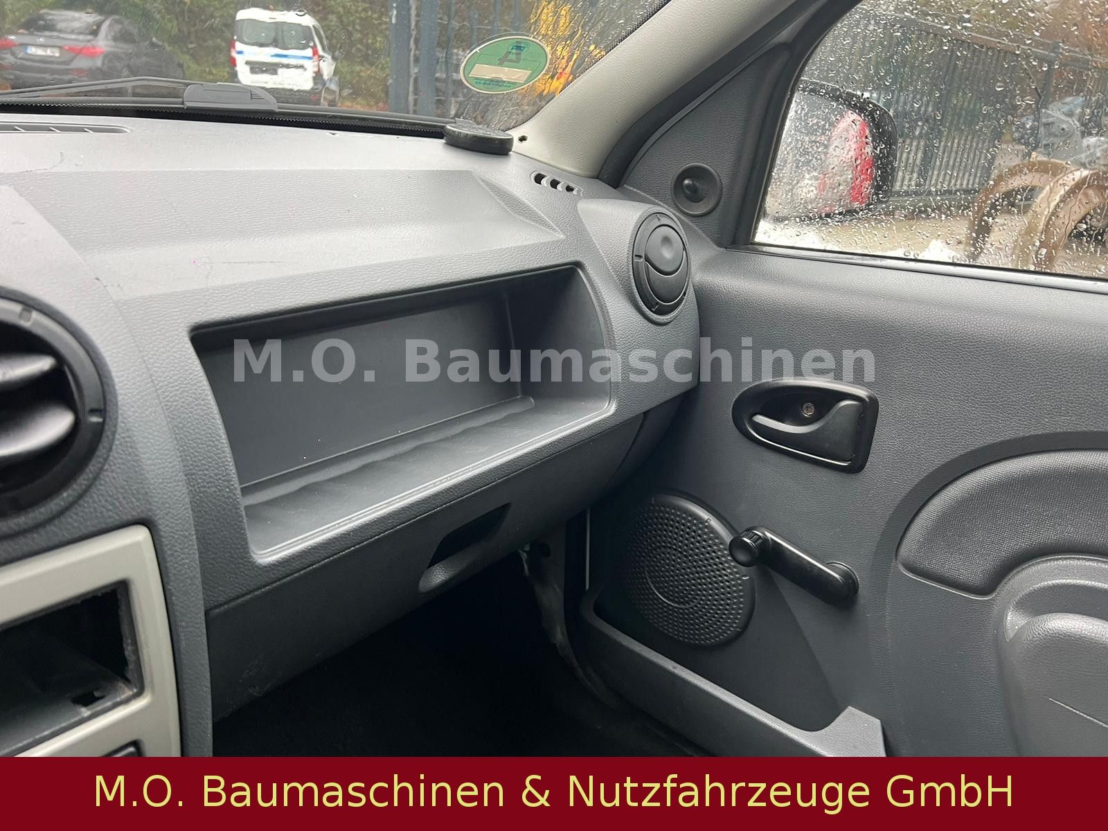 Fahrzeugabbildung Dacia Logan Express Ambiance / Kastenwagen