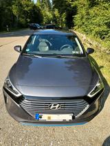 Hyundai IONIQ 1.6l GDi PLUG-IN HYBRID Premium Premium - Hyundai IONIQ von privat