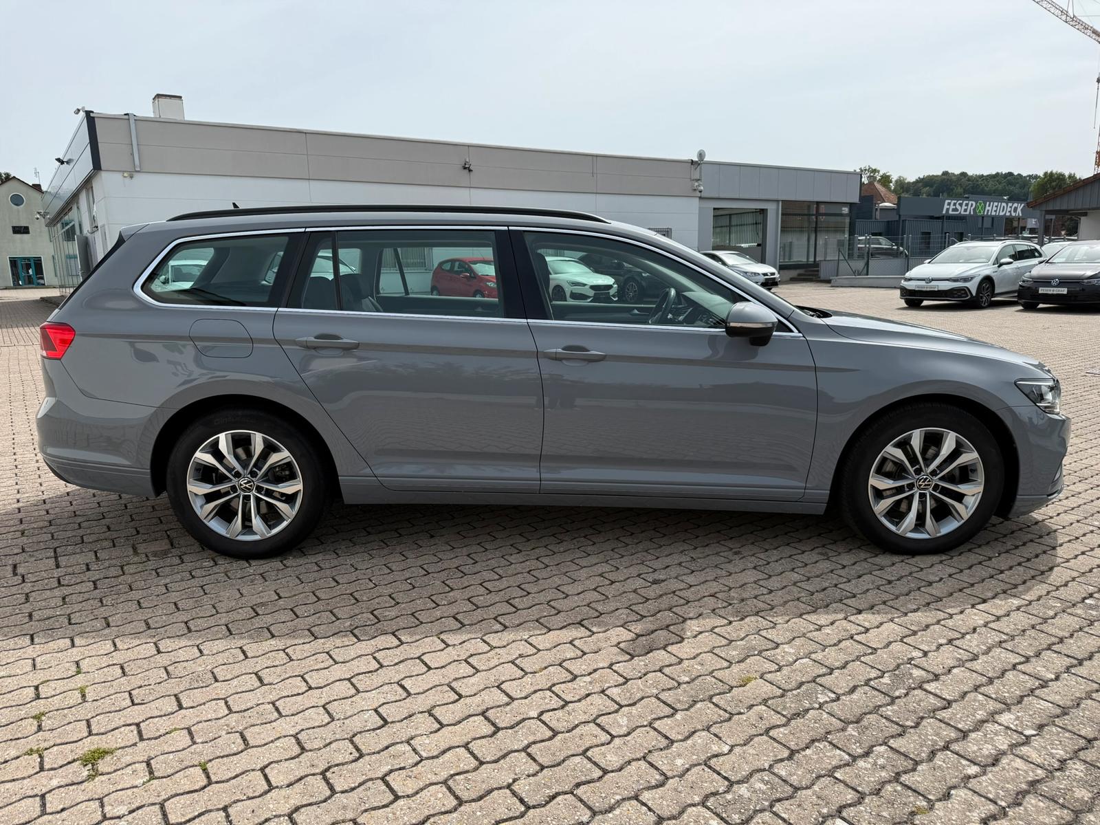 Volkswagen Passat Var. Business 2.0 TSI DSG AHK ACC APP NAV, миниатюра 5