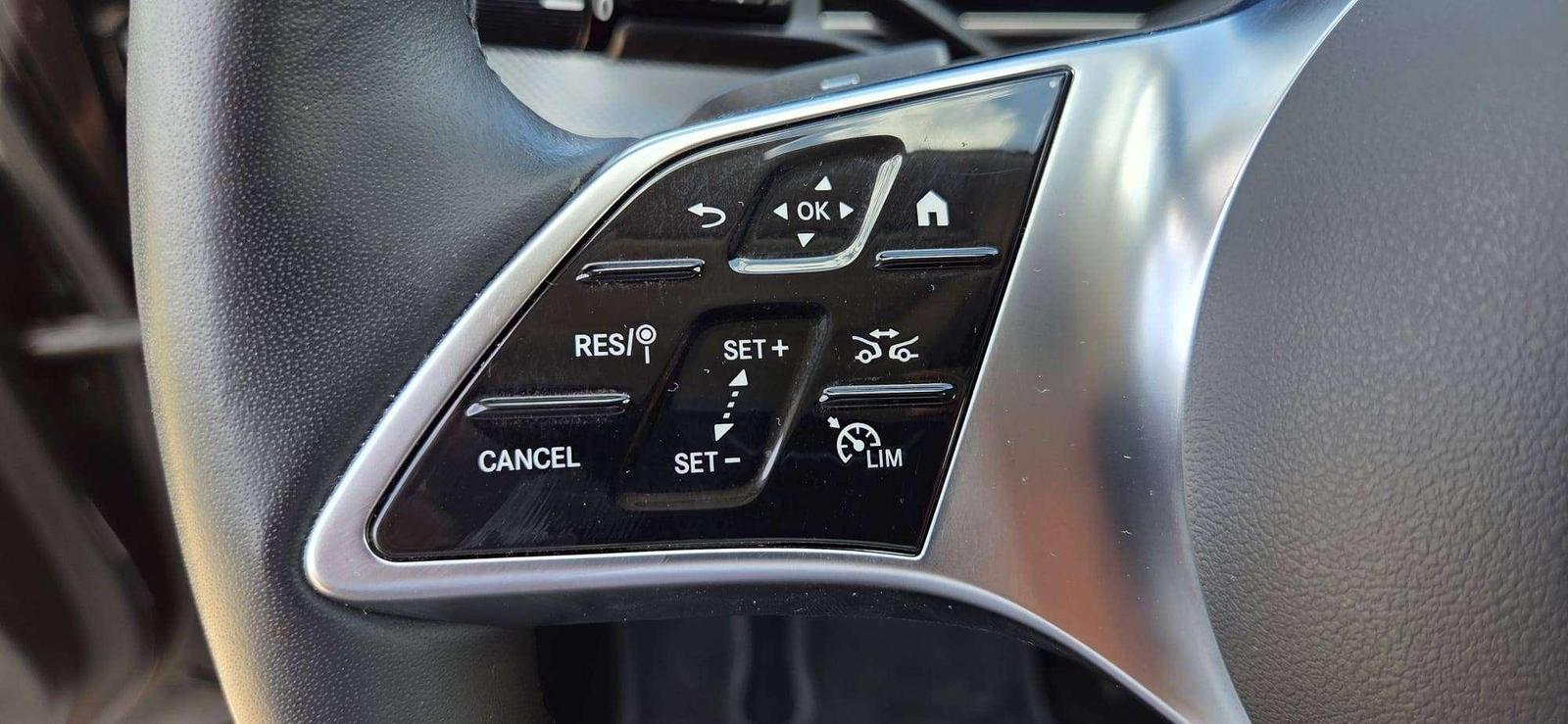Mercedes-Benz C-Class LED / Navi Prem / Kamera / 64 Ambiente / S, миниатюра 29