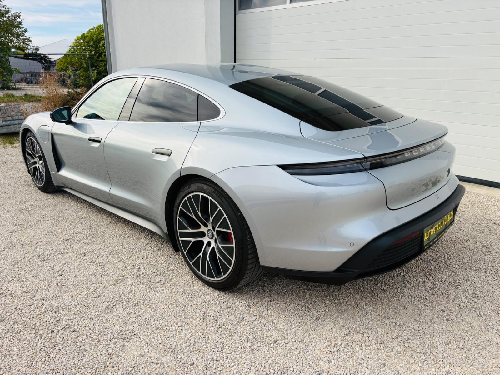 PORSCHE TAYCAN 4S PERFORMANCE+ 571CH