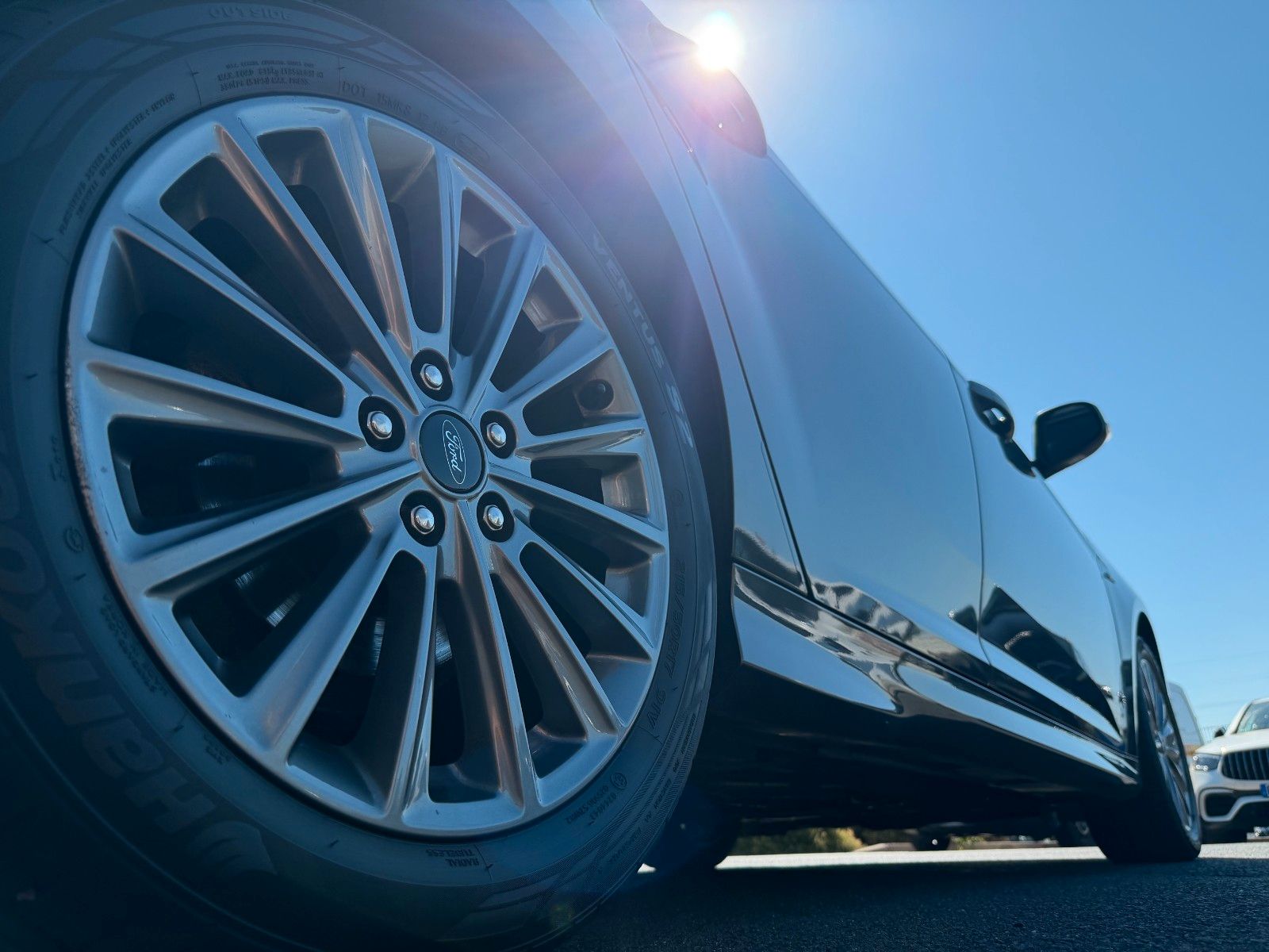 Fahrzeugabbildung Ford Focus Turnier ST+SportfahrW+BiXenon+Alcantara