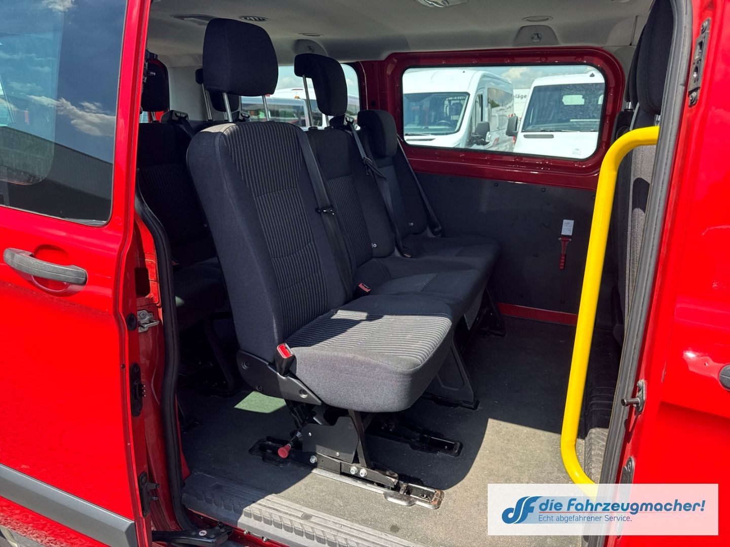 Fahrzeugabbildung Ford Transit Custom 310 L1 Trend Temp Tel.-Vorb. *303
