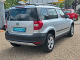 Skoda Yeti 1.2 TSI*Automatik*Sitzheizung*Klima*PDC* - silberne Skoda Yeti