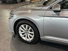 VW Passat Variant - Ansicht 12