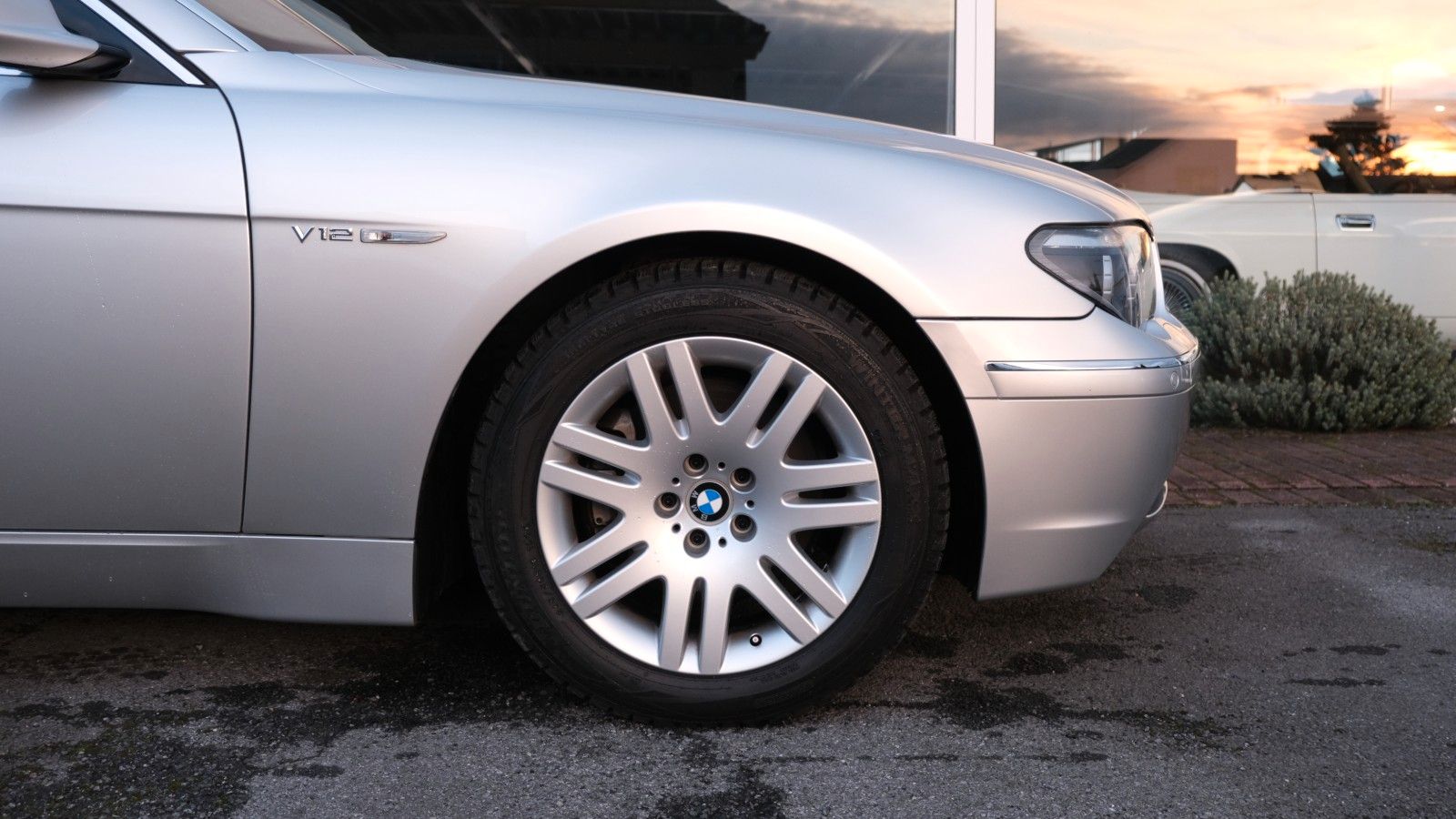 Fahrzeugabbildung BMW 760Li A/Erstlack/Orig. km/Ausnahmezustand