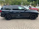 BMW X7 xDrive 40 d  Mild-Hybr/M Sport/laserl./7Sitze - gebrauchte BMW X7 aus dem Jahr 2021