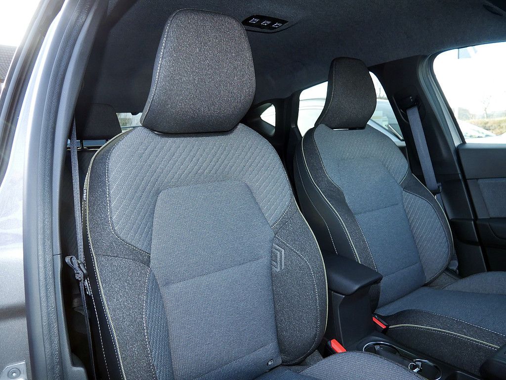 Fahrzeugabbildung Renault Captur Techno TCe 140 EDC Mild Hybrid