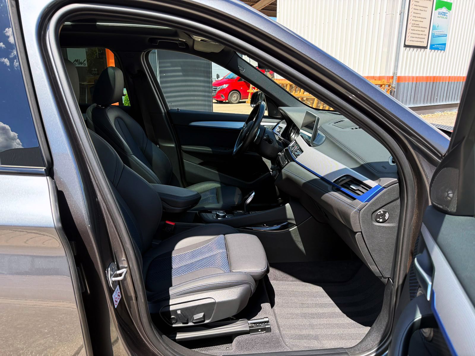 Fahrzeugabbildung BMW X1 xDrive 25d MSport Steptr. ACC KAM AHK HUD H&K