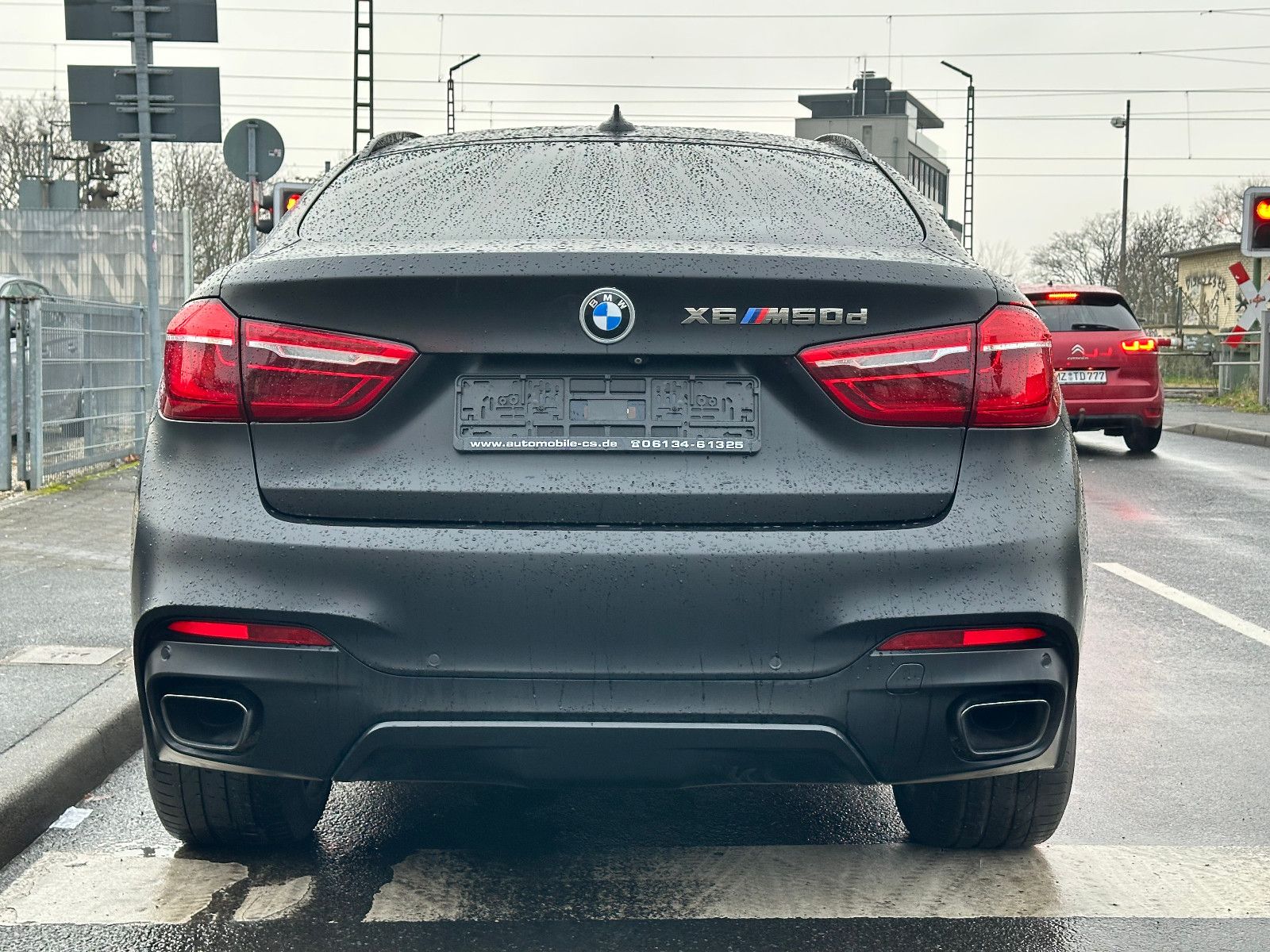 Fahrzeugabbildung BMW X6 M50 M SPORTPAKET*AHK+KAMERA*