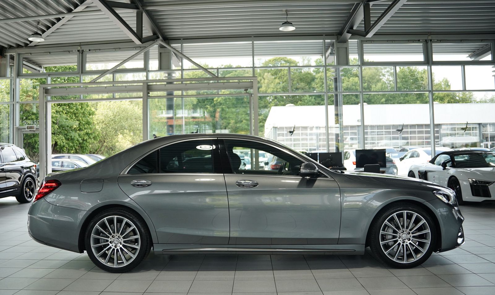 Mercedes Benz S 560