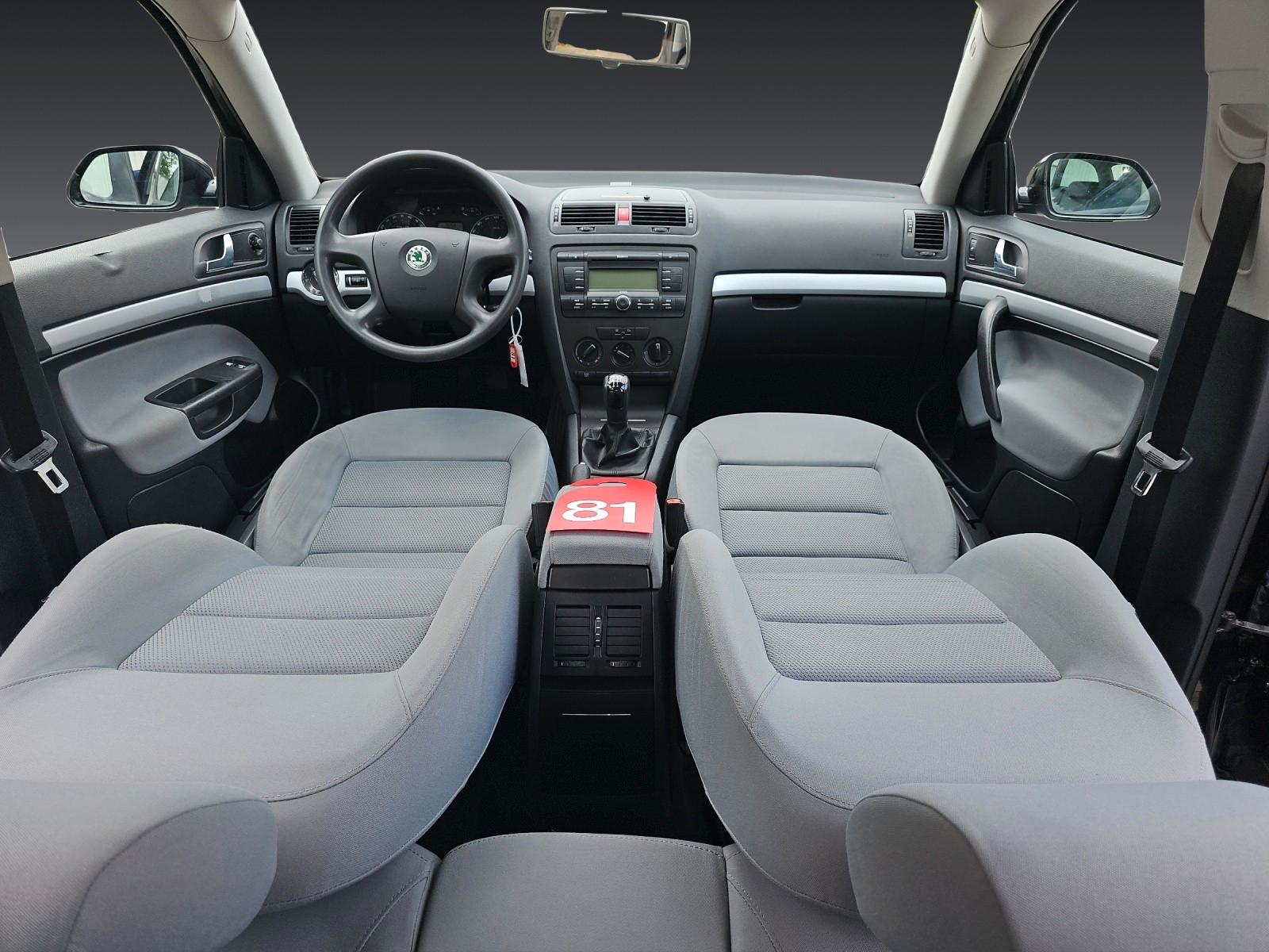 Skoda Octavia 2005 — photo 10
