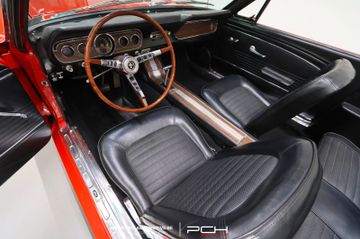Ford Mustang - 7