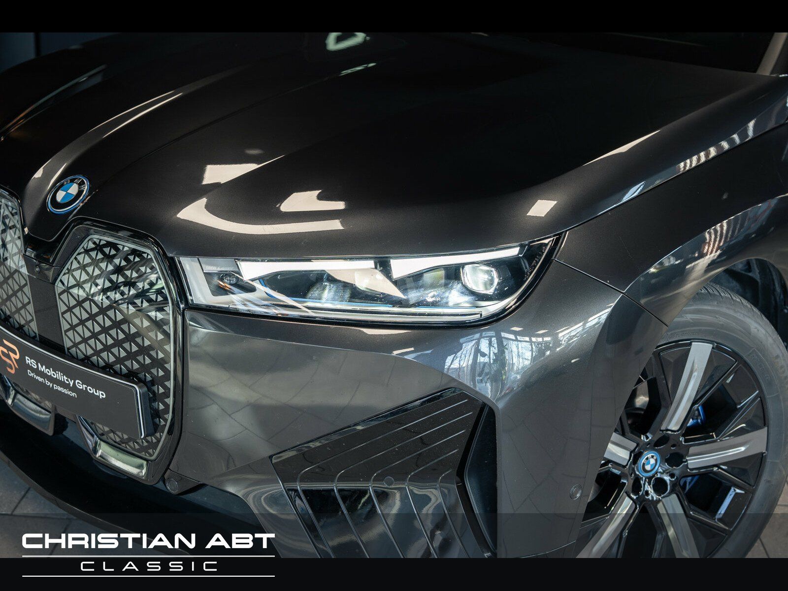 Fahrzeugabbildung BMW iX M60 Head-up * Surround-View * 22 Zoll