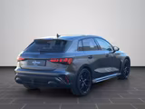 Audi RS 3 Sportback 294 kW S tronic - Audi RS3 mit Benzin-Antrieb: Automatik
