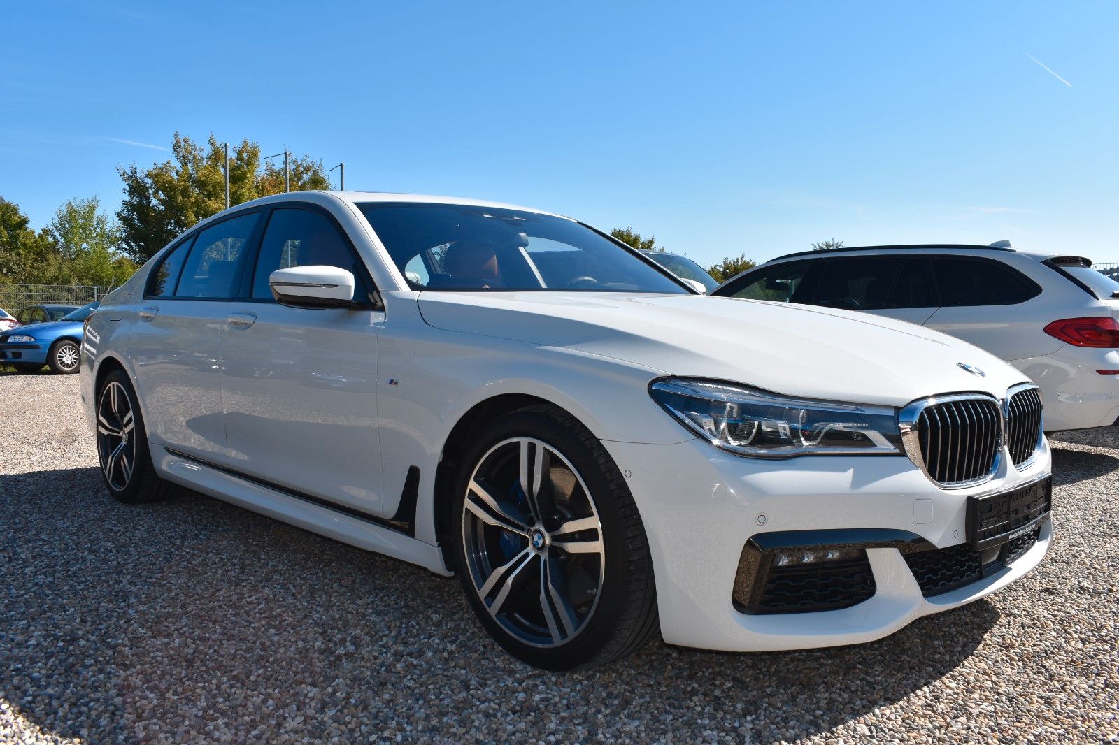 Fahrzeugabbildung BMW 750d Lim xDrive M Sport Laser 1 Hand Voll TVfond