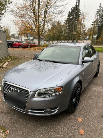 Audi A4 2.0 T quattro S Line Klimaaut. Nav...